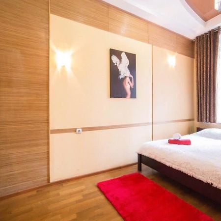 Rk Central Avenue Apartment Лвив Екстериор снимка